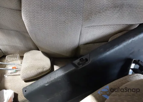 2000 Honda Civic Lx z USA, uszkodzony, nr VIN 1HGEJ667XYL038812